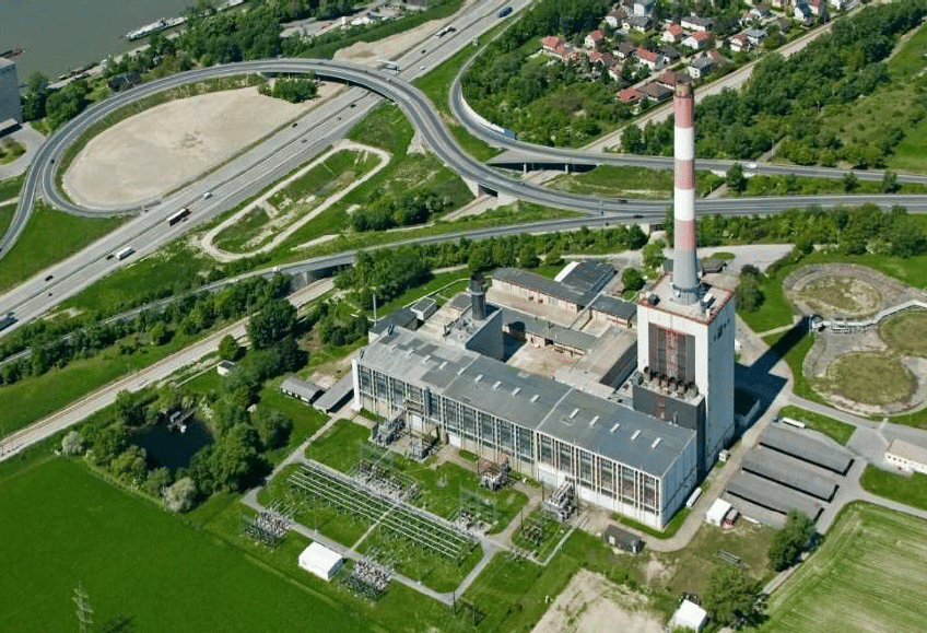 Abbruch der Nebengebäude beim Kraftwerk Korneuburg